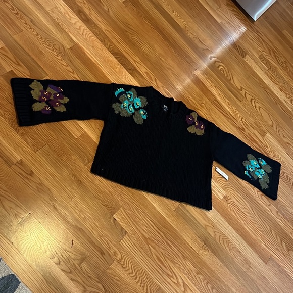 Anthropologie Maeve Embroidered Flowers Cropped Sweater Size Medium NWT - Picture 7 of 16